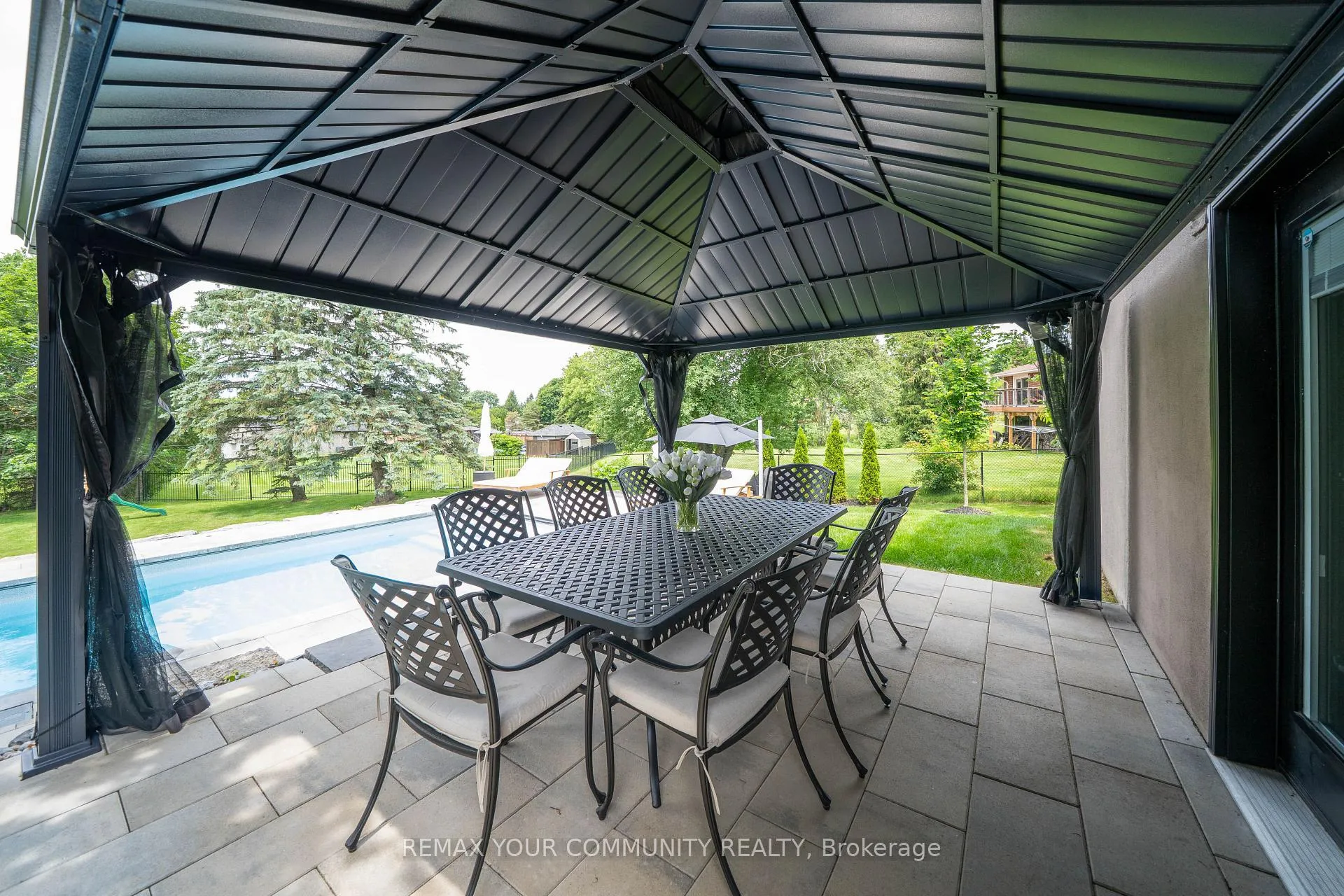 Photo 38 of 72 Cook Drive, King, Pottageville — HOMEH