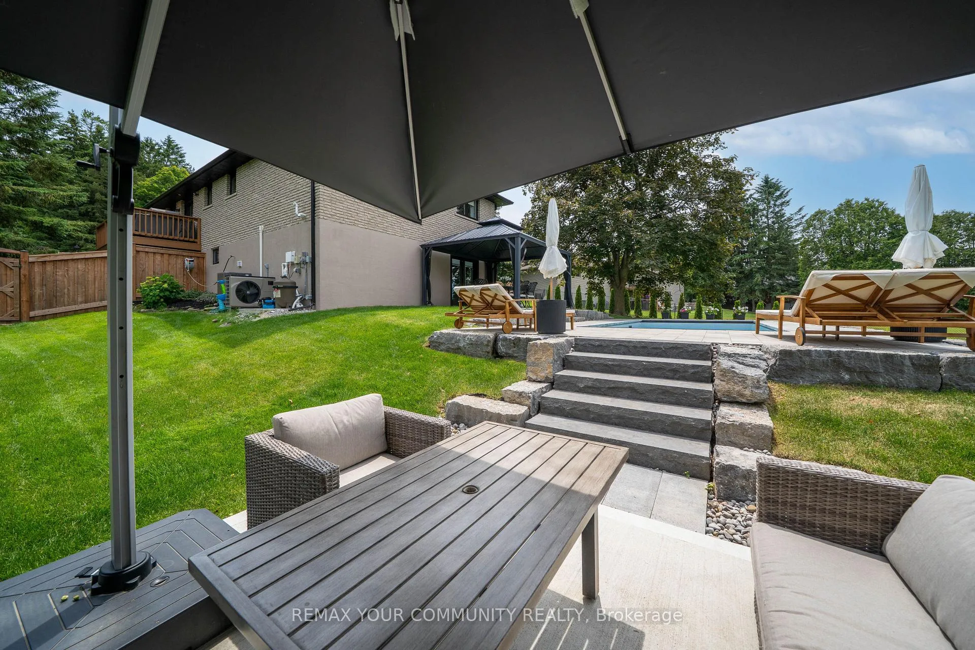 Photo 39 of 72 Cook Drive, King, Pottageville — HOMEH