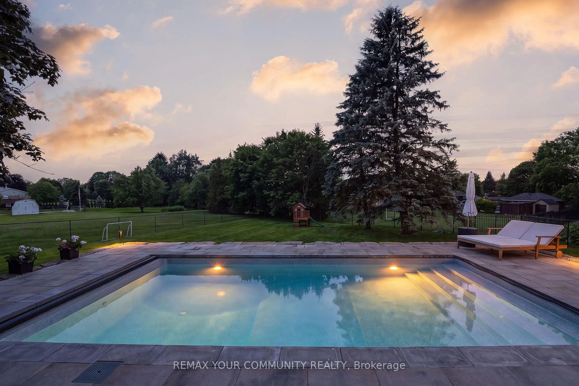 Photo 42 of 72 Cook Drive, King, Pottageville — HOMEH