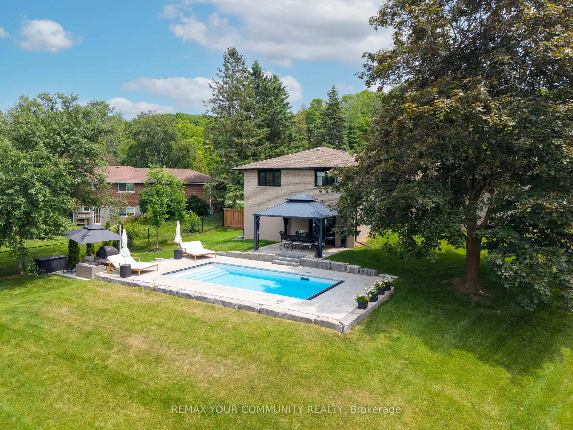 Photo 44 of 72 Cook Drive, King, Pottageville — HOMEH