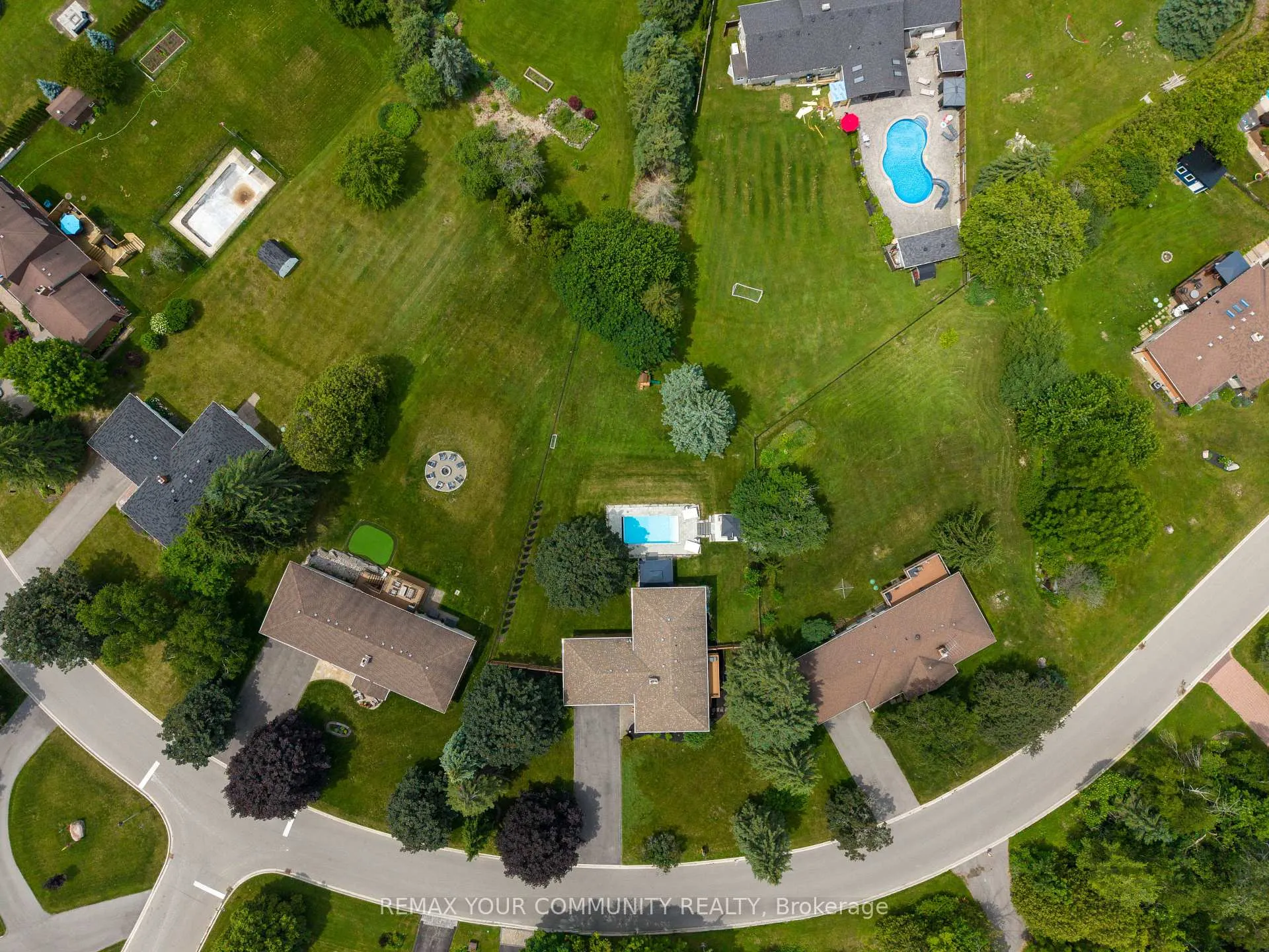 Photo 47 of 72 Cook Drive, King, Pottageville — HOMEH