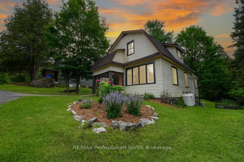 Photo 1 of 9 Lake Avenue, Dysart et al, Dysart — HOMEH