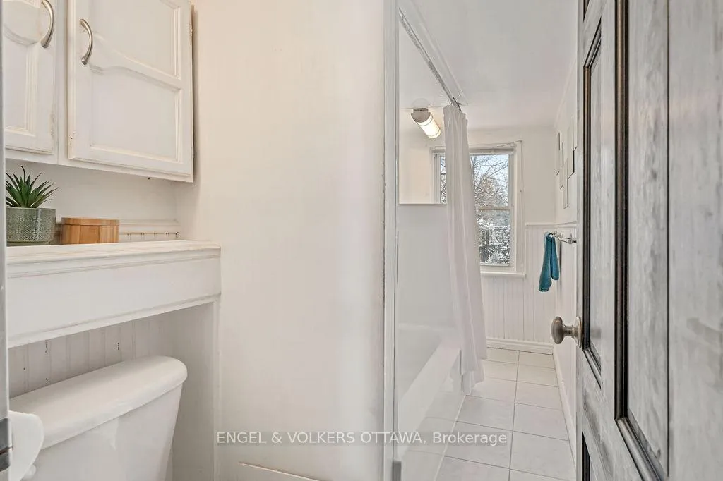 Photo 29 of 477 Booth Street, Ottawa, West Centre Town — HOMEH