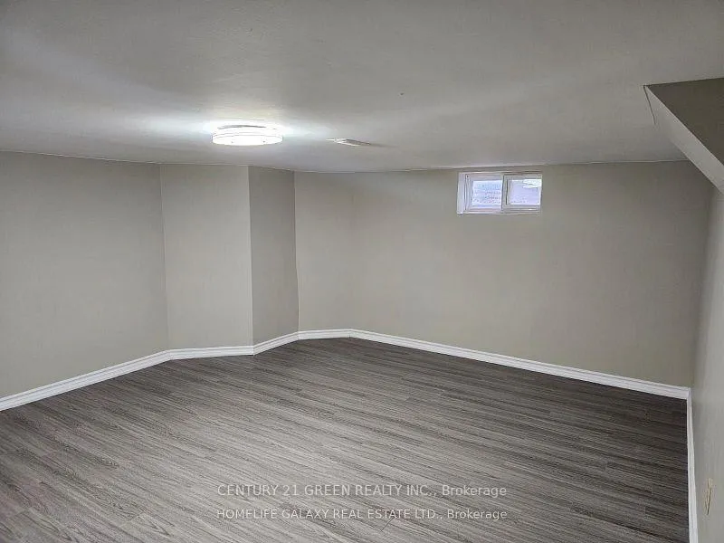 Photo 2 of Unit Basement, 4044 Colonial Drive, Mississauga, Erin Mills — HOMEH
