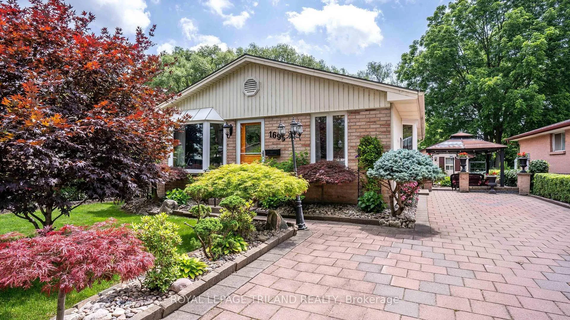 Photo 3 of 1695 Culver Drive, London, East H — HOMEH