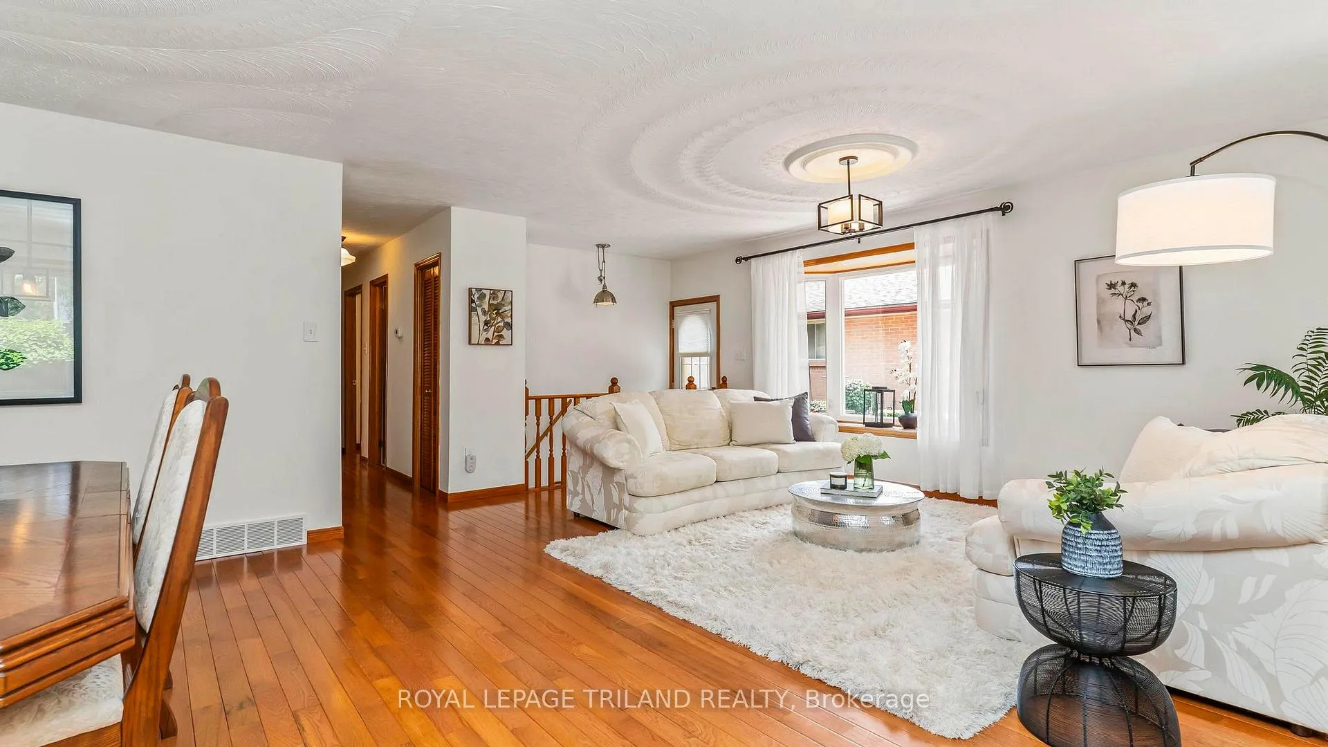 Photo 7 of 1695 Culver Drive, London, East H — HOMEH