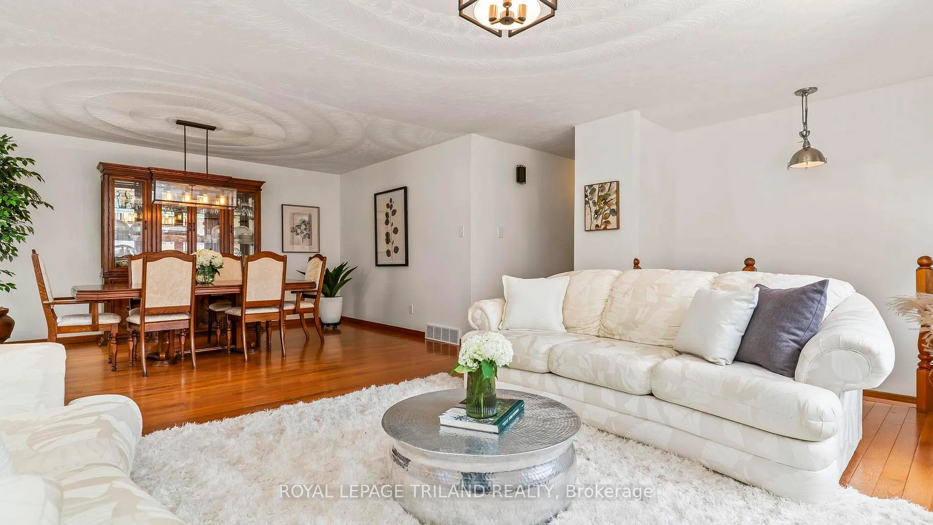 Photo 11 of 1695 Culver Drive, London, East H — HOMEH