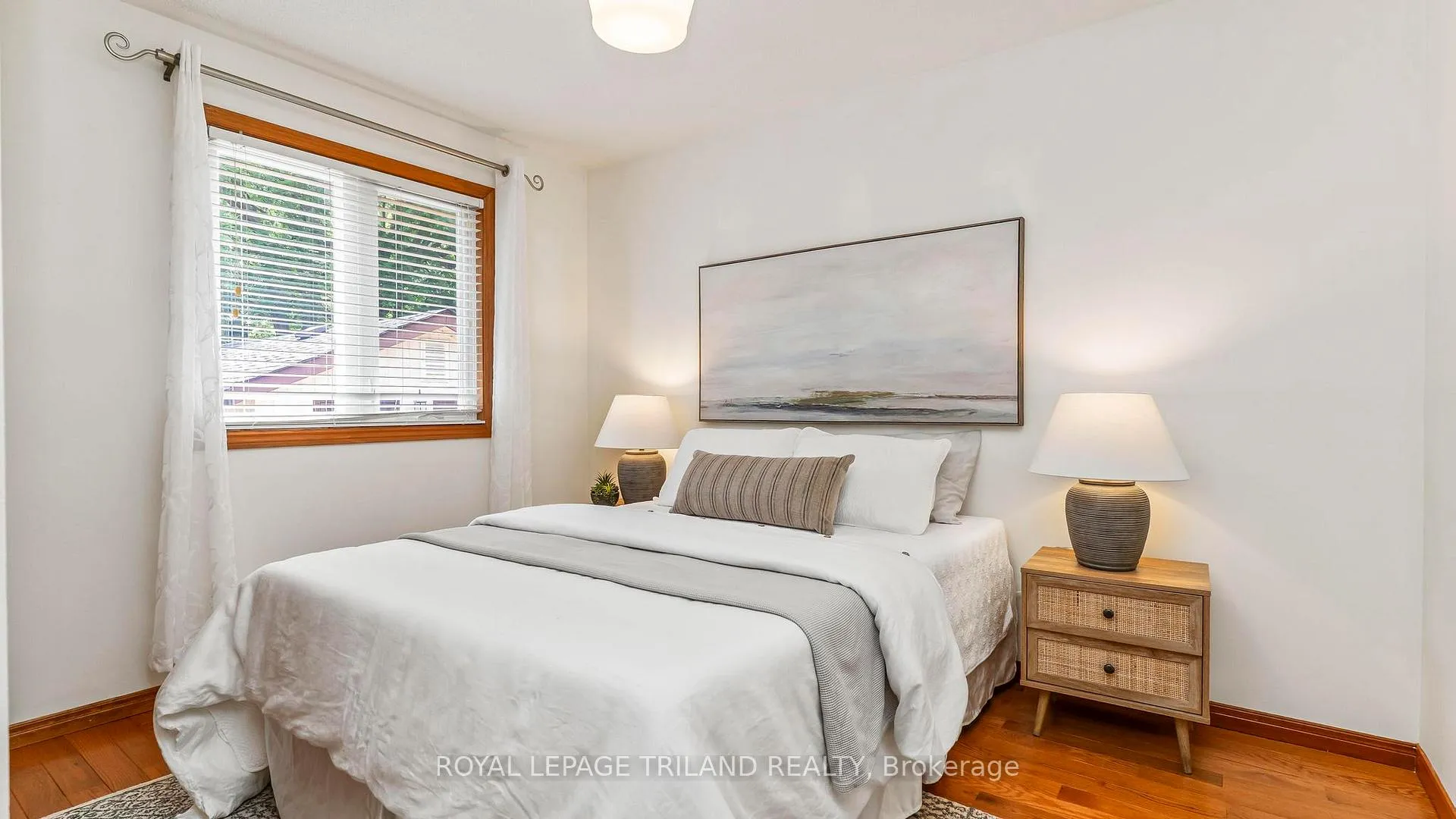 Photo 16 of 1695 Culver Drive, London, East H — HOMEH
