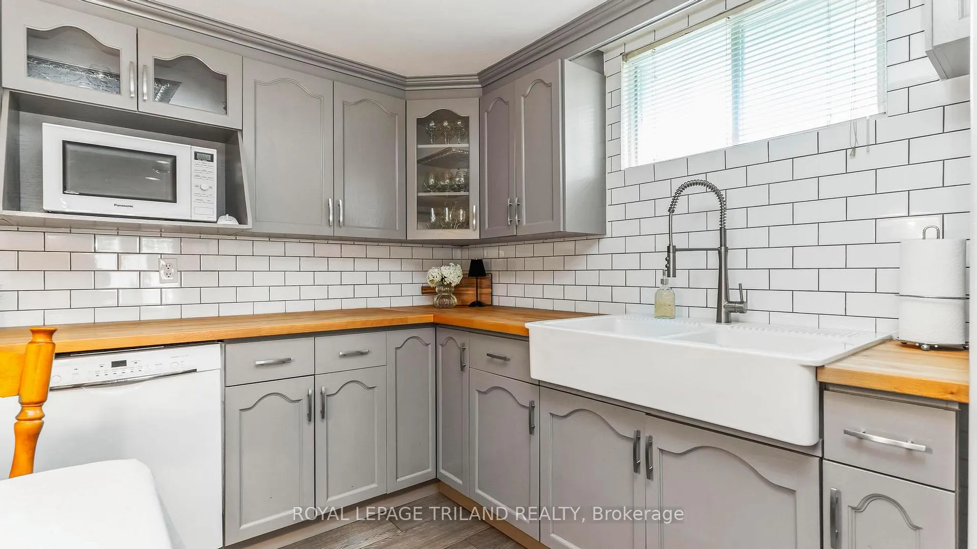 Photo 26 of 1695 Culver Drive, London, East H — HOMEH