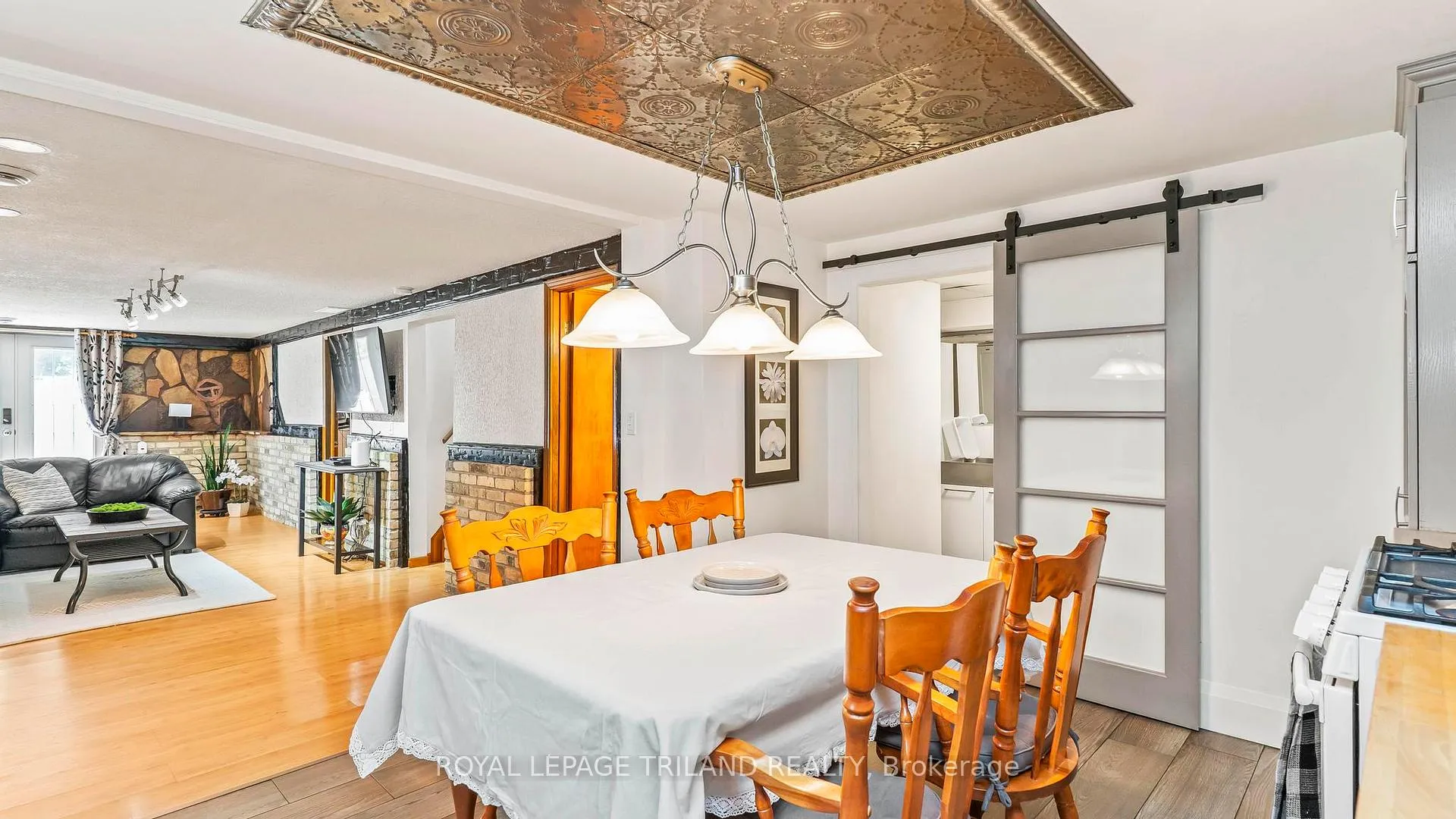 Photo 27 of 1695 Culver Drive, London, East H — HOMEH