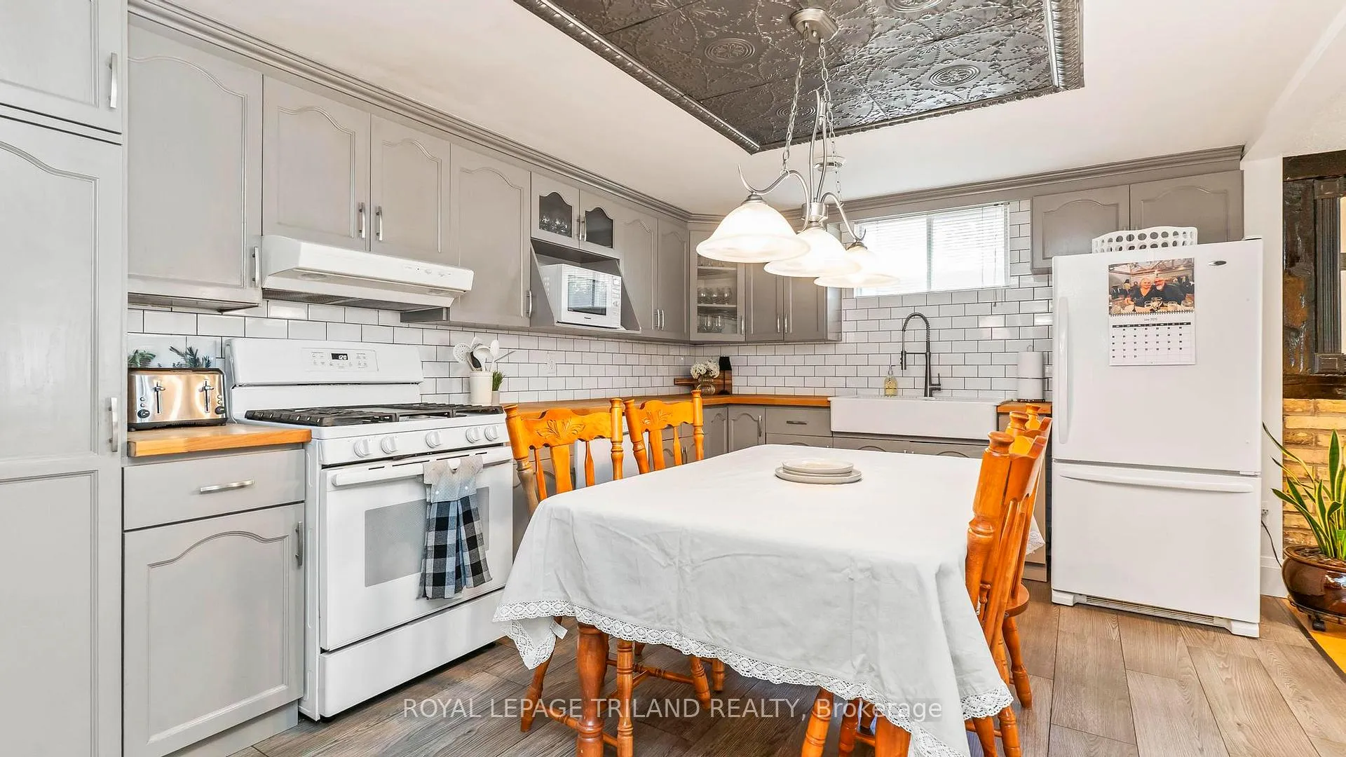 Photo 29 of 1695 Culver Drive, London, East H — HOMEH