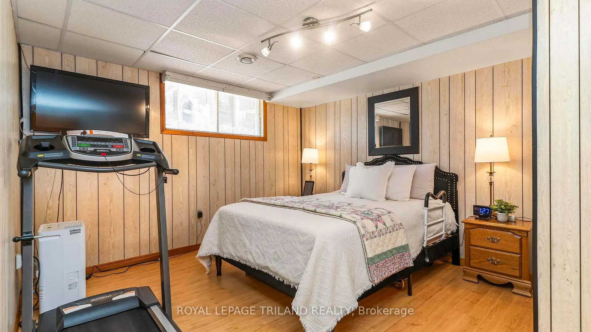 Photo 32 of 1695 Culver Drive, London, East H — HOMEH