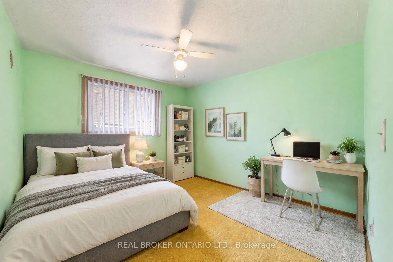 Photo 18 of 122 Green Cedar Drive, Hamilton, Gurnett — HOMEH