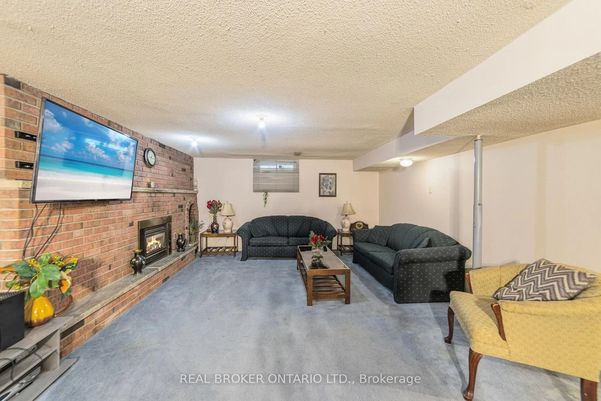 Photo 19 of 122 Green Cedar Drive, Hamilton, Gurnett — HOMEH