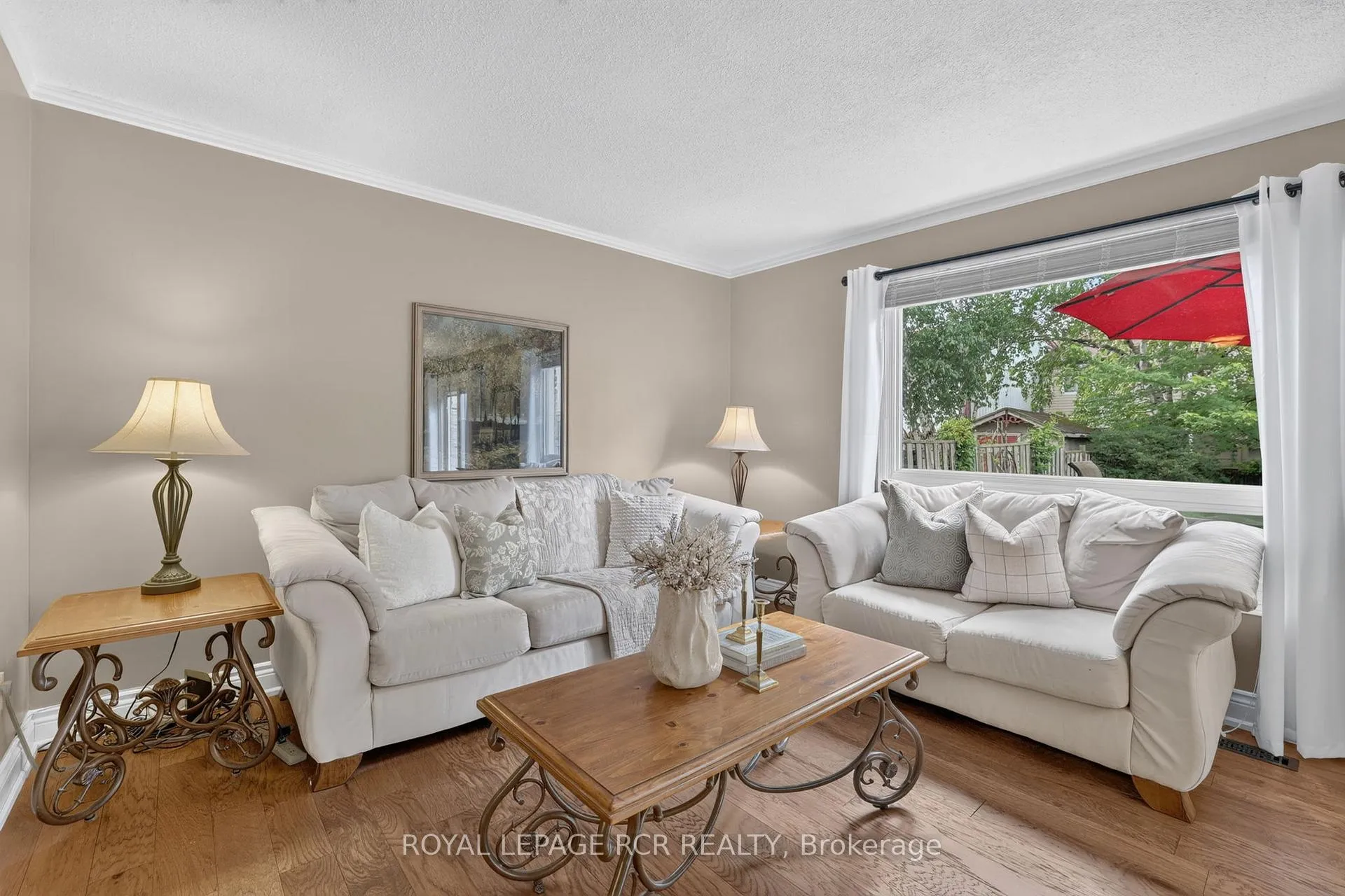 Photo 8 of 12 Macassa Court, Brampton, Heart Lake West — HOMEH