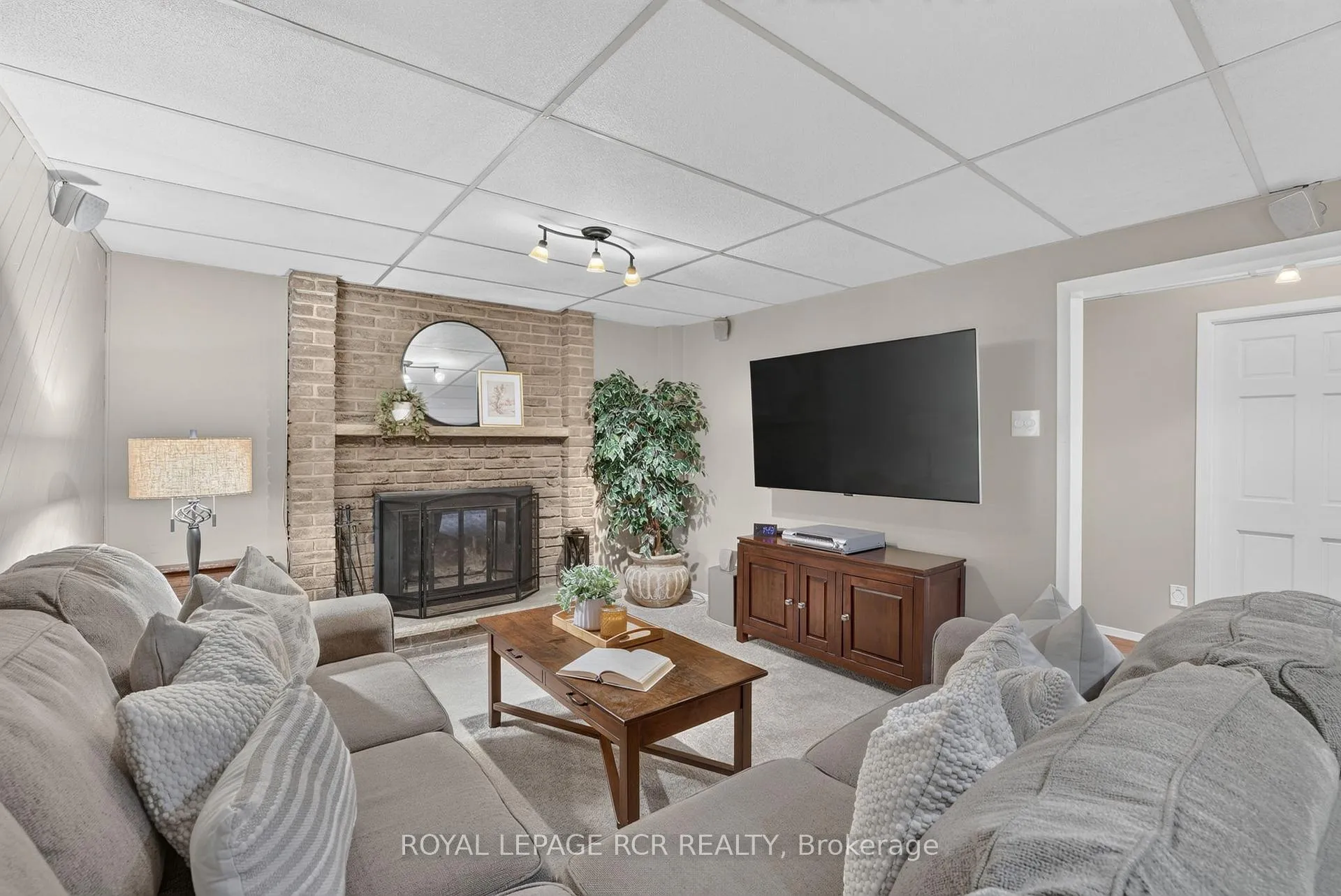 Photo 28 of 12 Macassa Court, Brampton, Heart Lake West — HOMEH