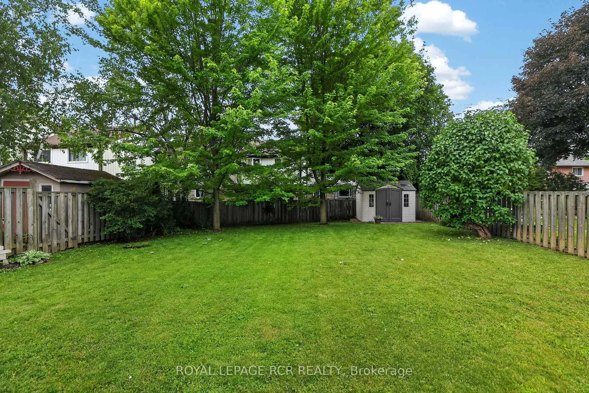 Photo 32 of 12 Macassa Court, Brampton, Heart Lake West — HOMEH