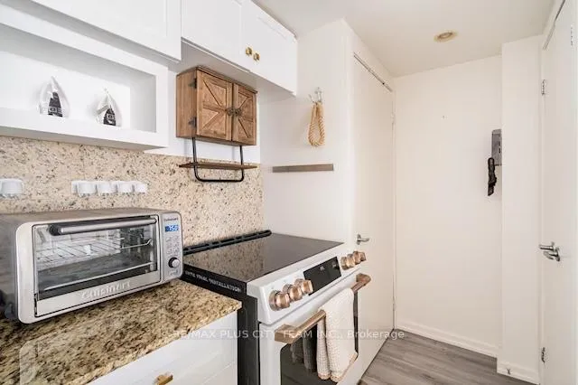 Photo 8 of Unit 1608, 208 Queens Quay W, Toronto, Waterfront Communities — HOMEH