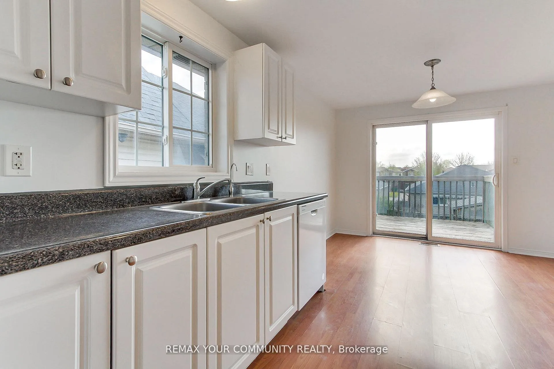 Photo 10 of Unit Main, 72 Ambler Bay, Barrie, Georgian Drive — HOMEH