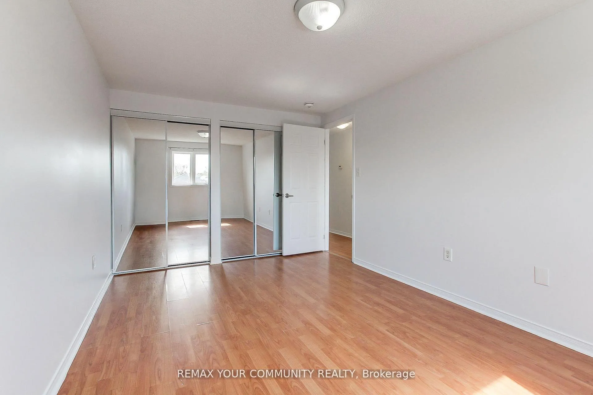 Photo 16 of Unit Main, 72 Ambler Bay, Barrie, Georgian Drive — HOMEH