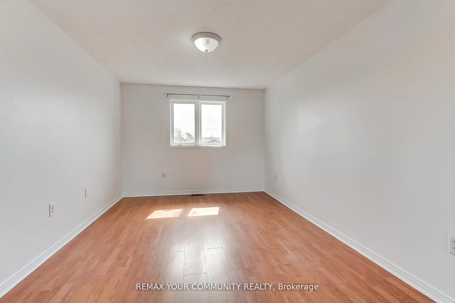 Photo 17 of Unit Main, 72 Ambler Bay, Barrie, Georgian Drive — HOMEH