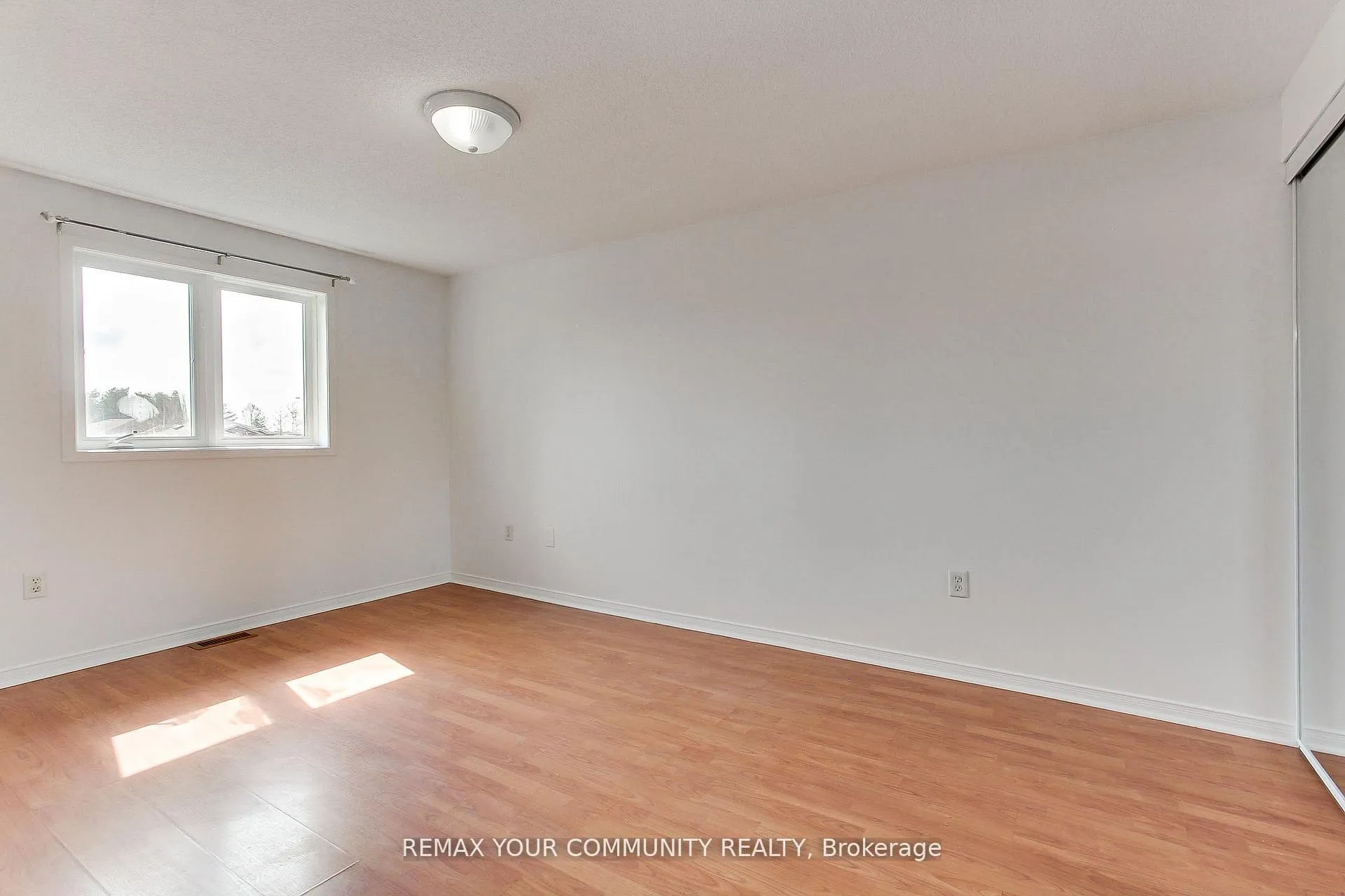 Photo 18 of Unit Main, 72 Ambler Bay, Barrie, Georgian Drive — HOMEH
