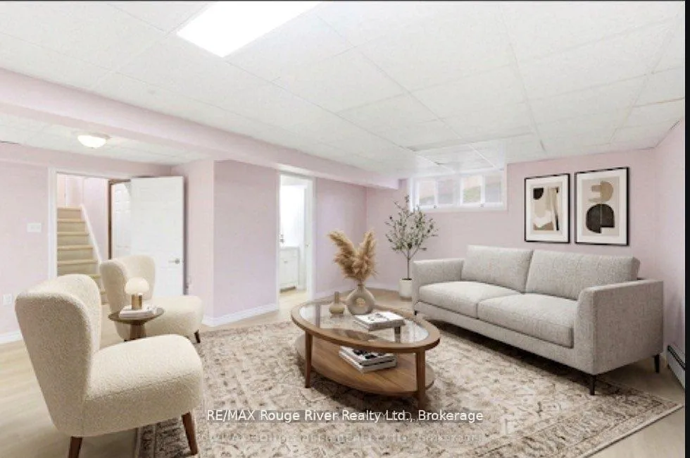 Photo 33 of 98 Applewood Crescent, Whitby, Blue Grass Meadows — HOMEH