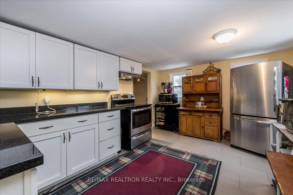 Photo 17 of 86 John Street, Barrie, Sanford — HOMEH