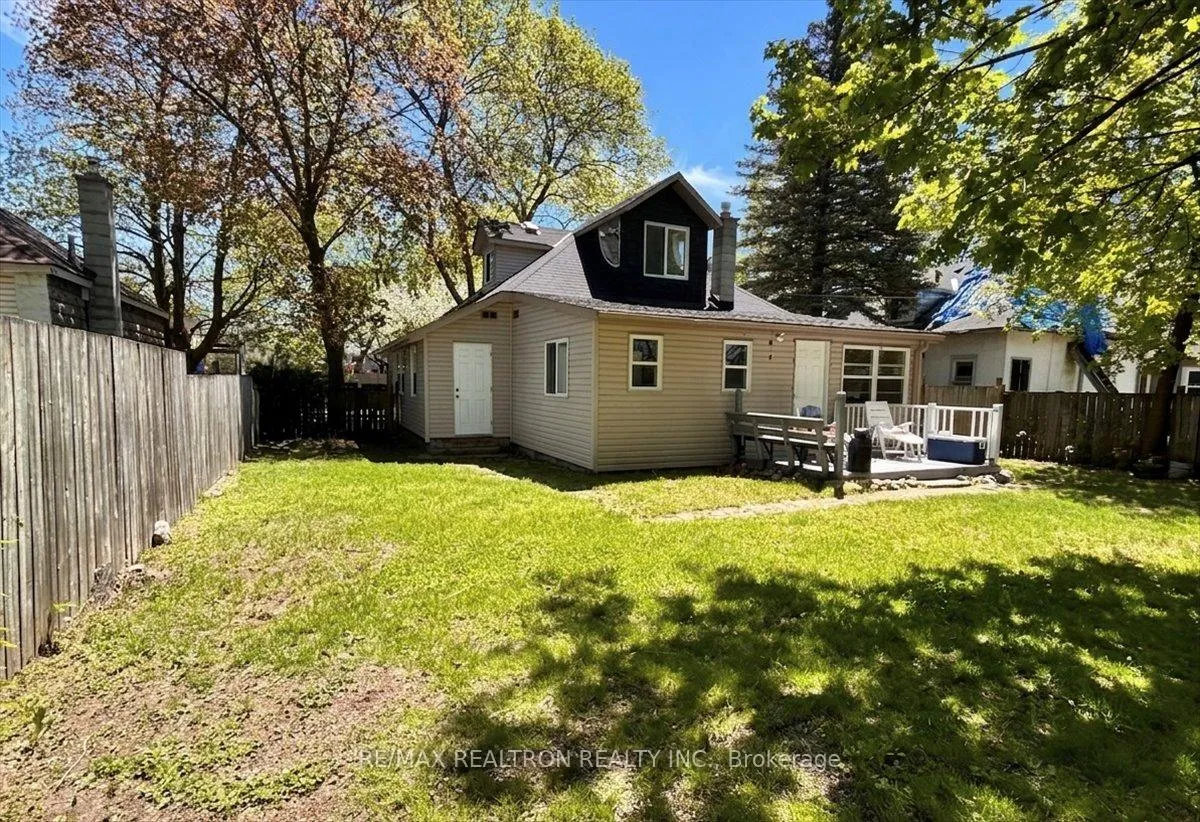 Photo 25 of 86 John Street, Barrie, Sanford — HOMEH