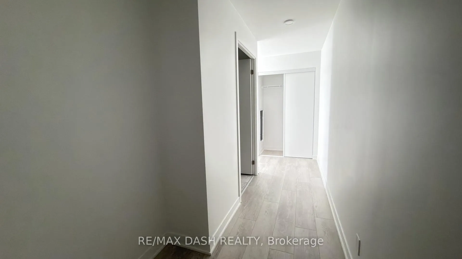Photo 9 of Unit 707, 10 Flavelle Trail, Vaughan, Steeles West Industrial — HOMEH