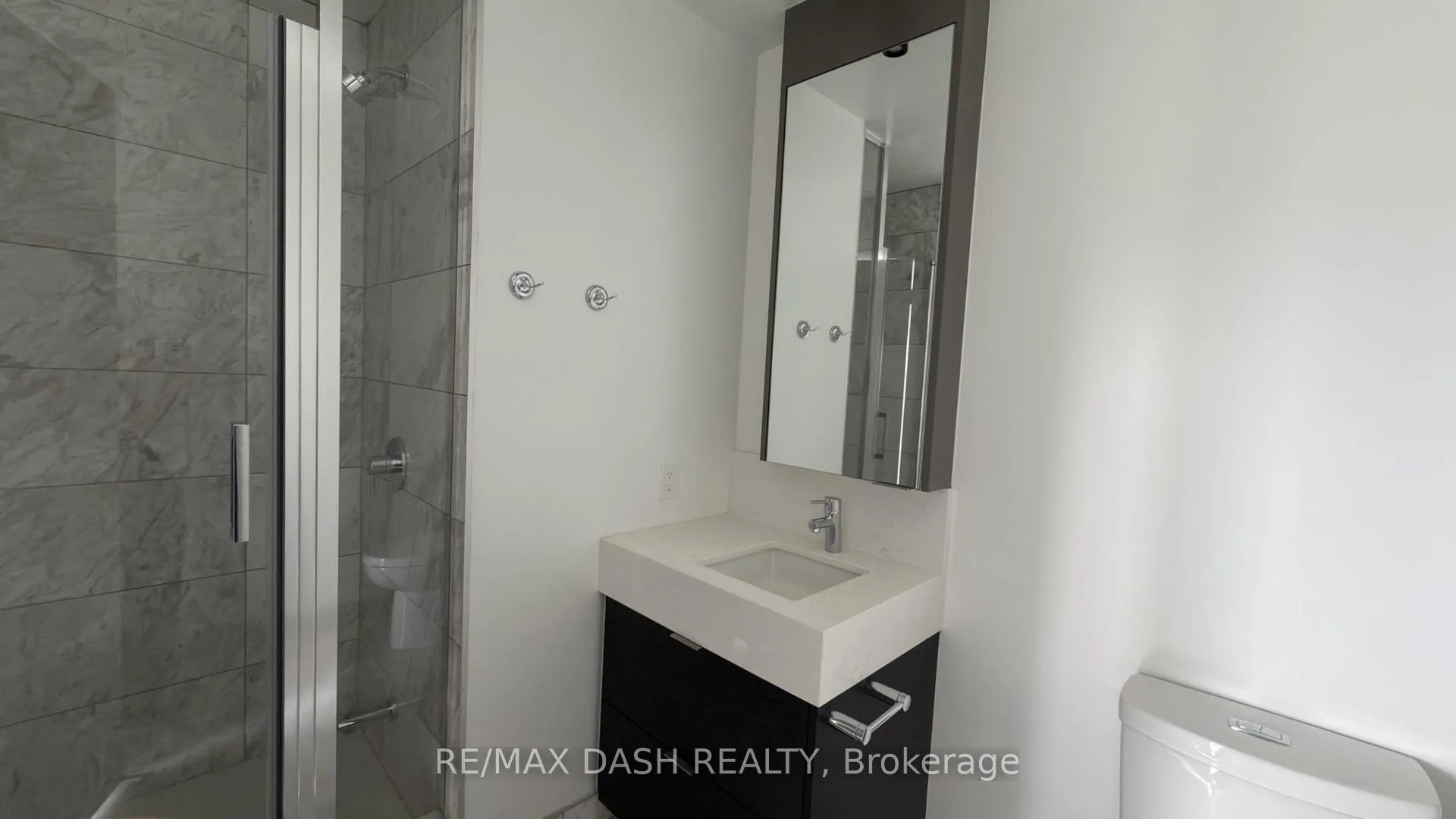 Photo 10 of Unit 707, 10 Flavelle Trail, Vaughan, Steeles West Industrial — HOMEH