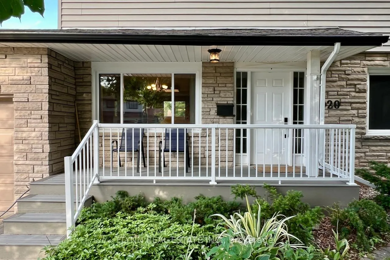 Photo 2 of 3020 Saint George Avenue, Niagara Falls, Stamford — HOMEH