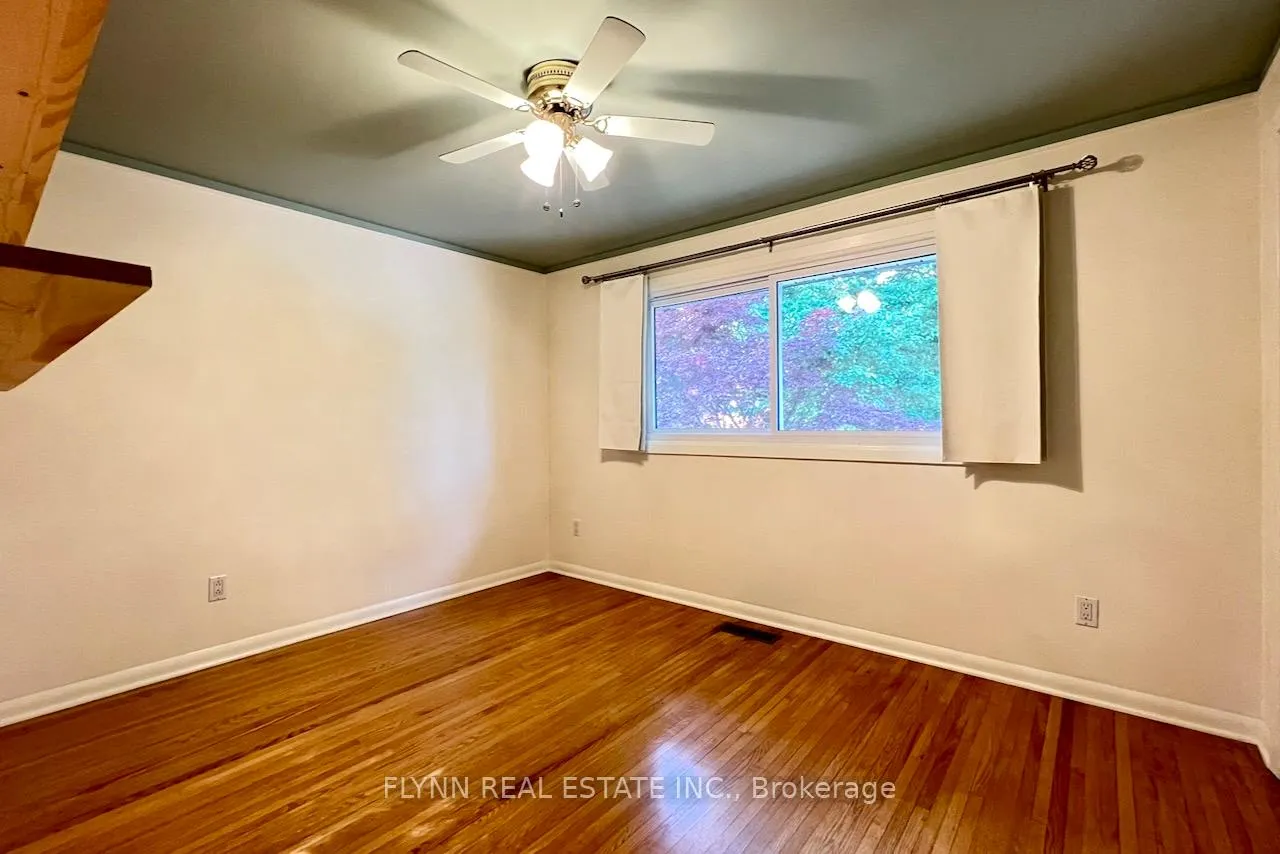 Photo 23 of 3020 Saint George Avenue, Niagara Falls, Stamford — HOMEH