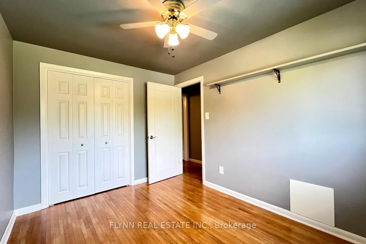 Photo 26 of 3020 Saint George Avenue, Niagara Falls, Stamford — HOMEH