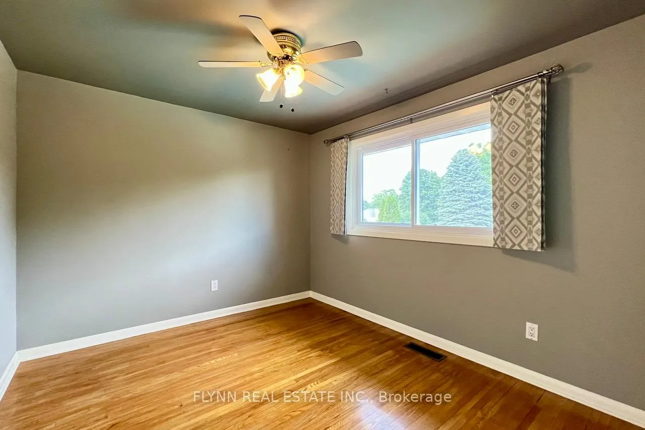 Photo 29 of 3020 Saint George Avenue, Niagara Falls, Stamford — HOMEH