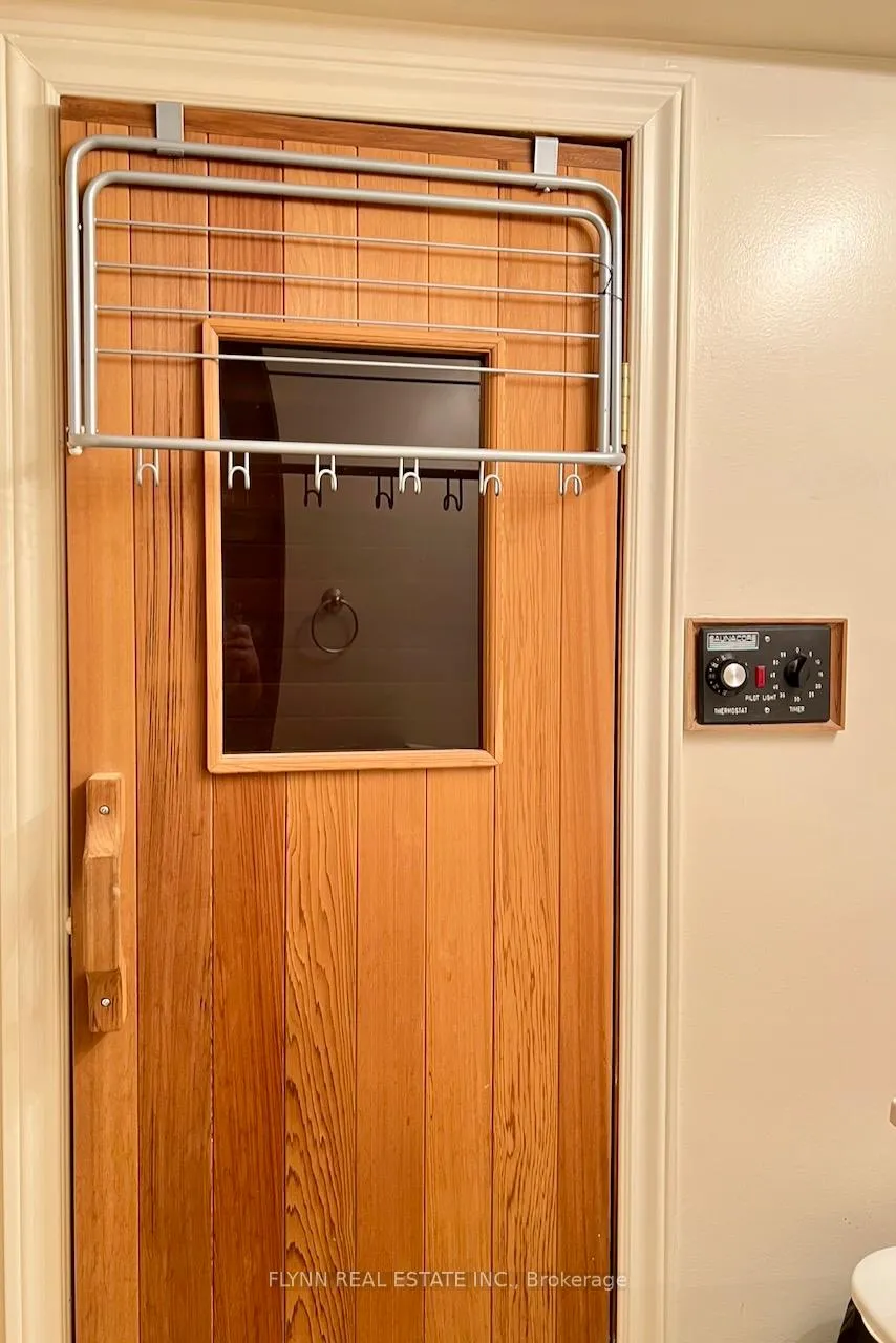 Photo 36 of 3020 Saint George Avenue, Niagara Falls, Stamford — HOMEH
