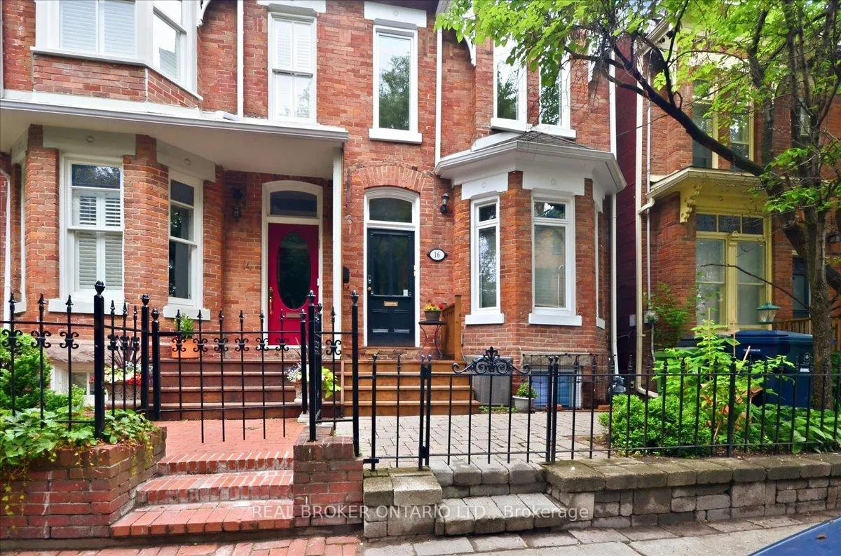 Photo 3 of Unit 3, 16 Aberdeen Avenue, Toronto, Cabbagetown-South St. James Town — HOMEH
