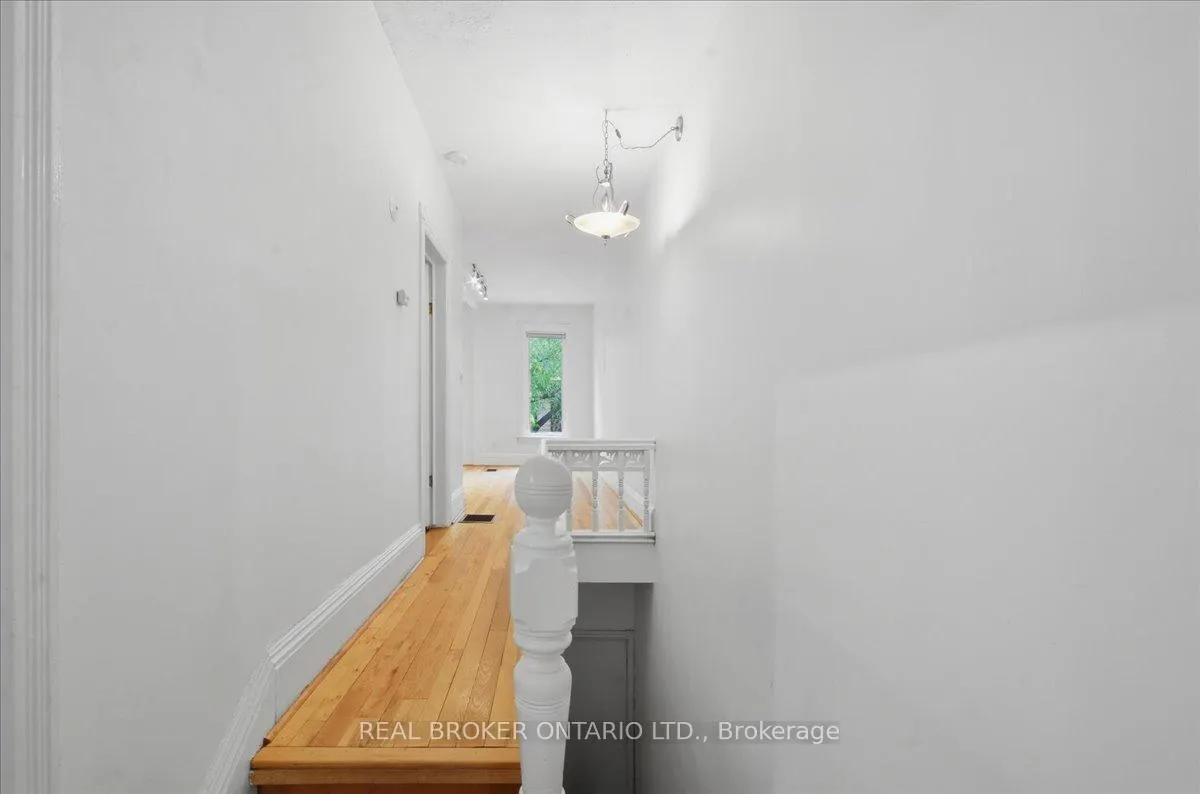 Photo 8 of Unit 3, 16 Aberdeen Avenue, Toronto, Cabbagetown-South St. James Town — HOMEH