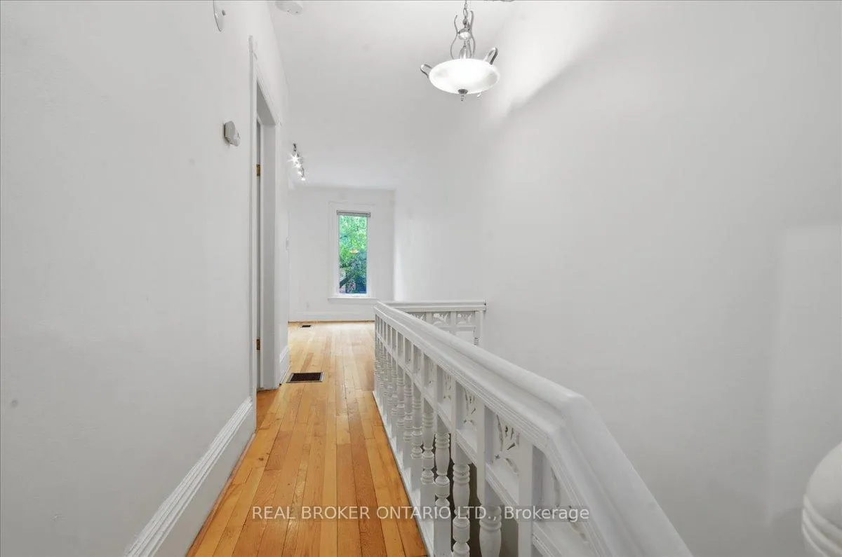 Photo 9 of Unit 3, 16 Aberdeen Avenue, Toronto, Cabbagetown-South St. James Town — HOMEH