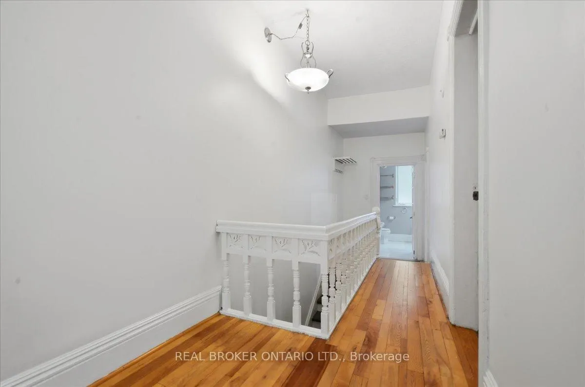 Photo 10 of Unit 3, 16 Aberdeen Avenue, Toronto, Cabbagetown-South St. James Town — HOMEH