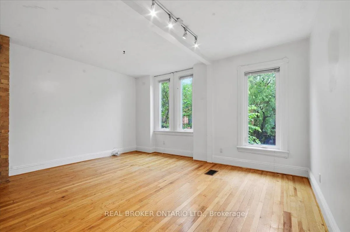 Photo 12 of Unit 3, 16 Aberdeen Avenue, Toronto, Cabbagetown-South St. James Town — HOMEH