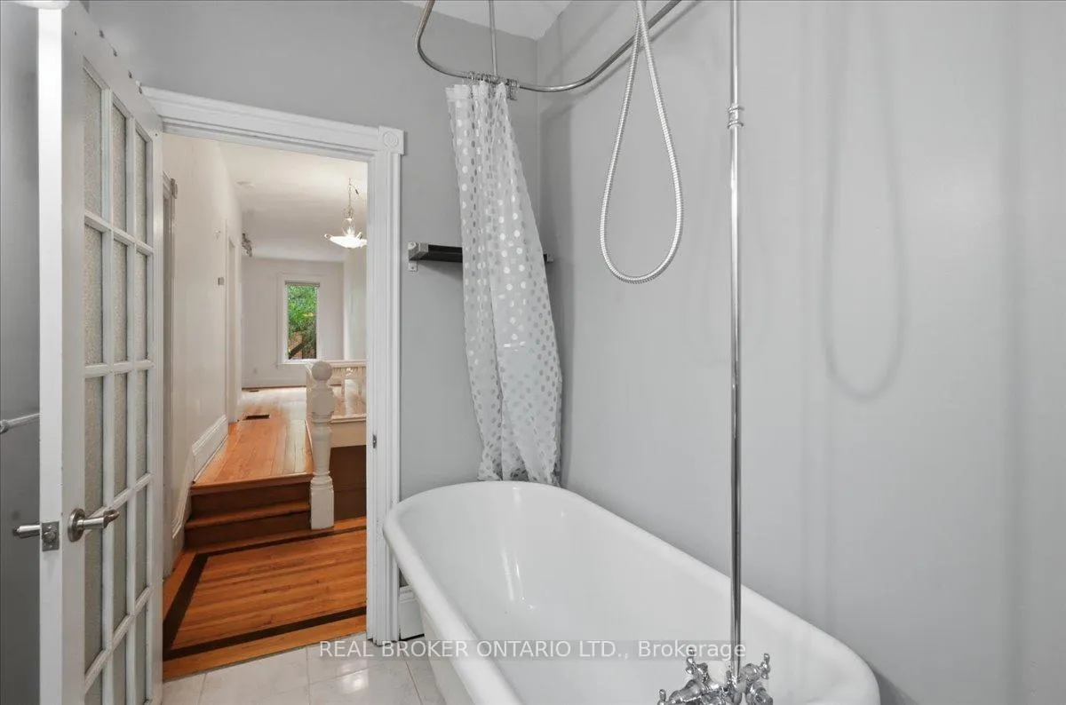 Photo 44 of Unit 3, 16 Aberdeen Avenue, Toronto, Cabbagetown-South St. James Town — HOMEH