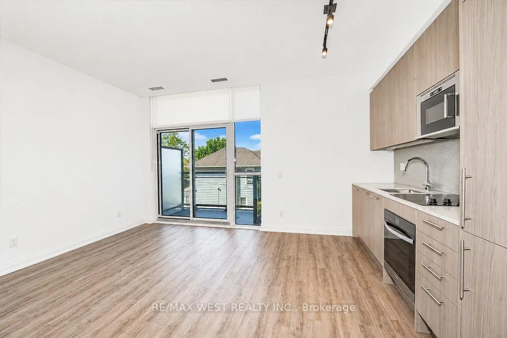 Photo 2 of Unit 215, 286 Main Street, Toronto, East End-Danforth — HOMEH