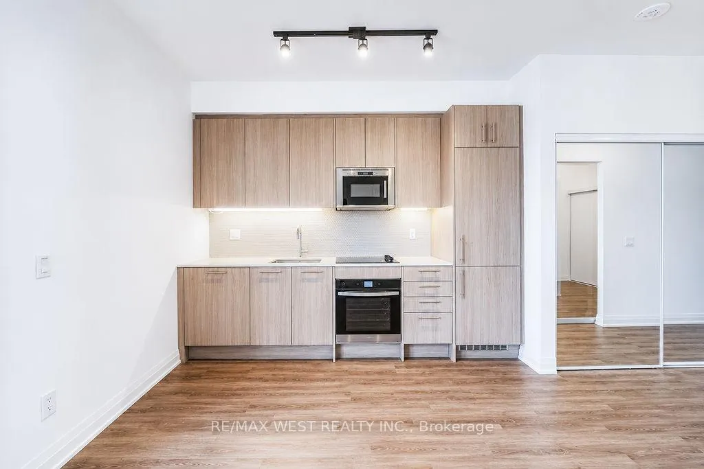 Photo 3 of Unit 215, 286 Main Street, Toronto, East End-Danforth — HOMEH
