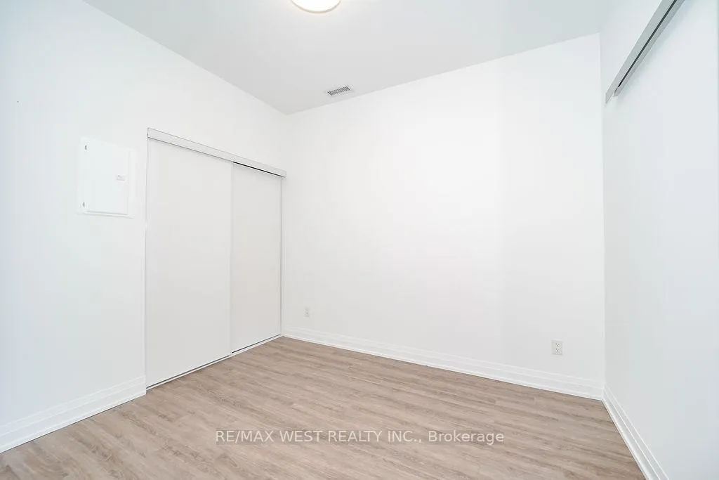 Photo 4 of Unit 215, 286 Main Street, Toronto, East End-Danforth — HOMEH