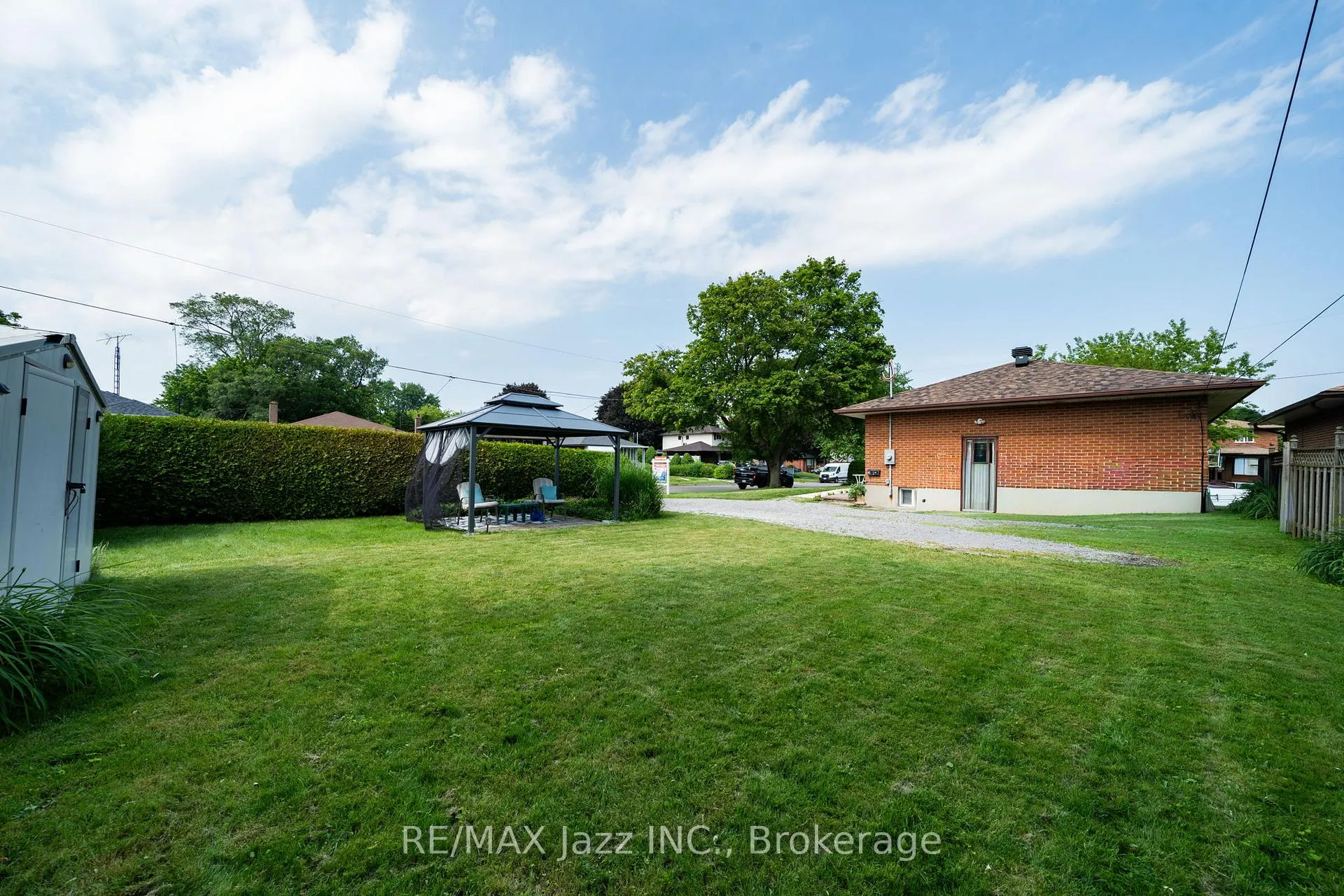 Photo 6 of 607 Gliddon Avenue, Oshawa, Donevan — HOMEH