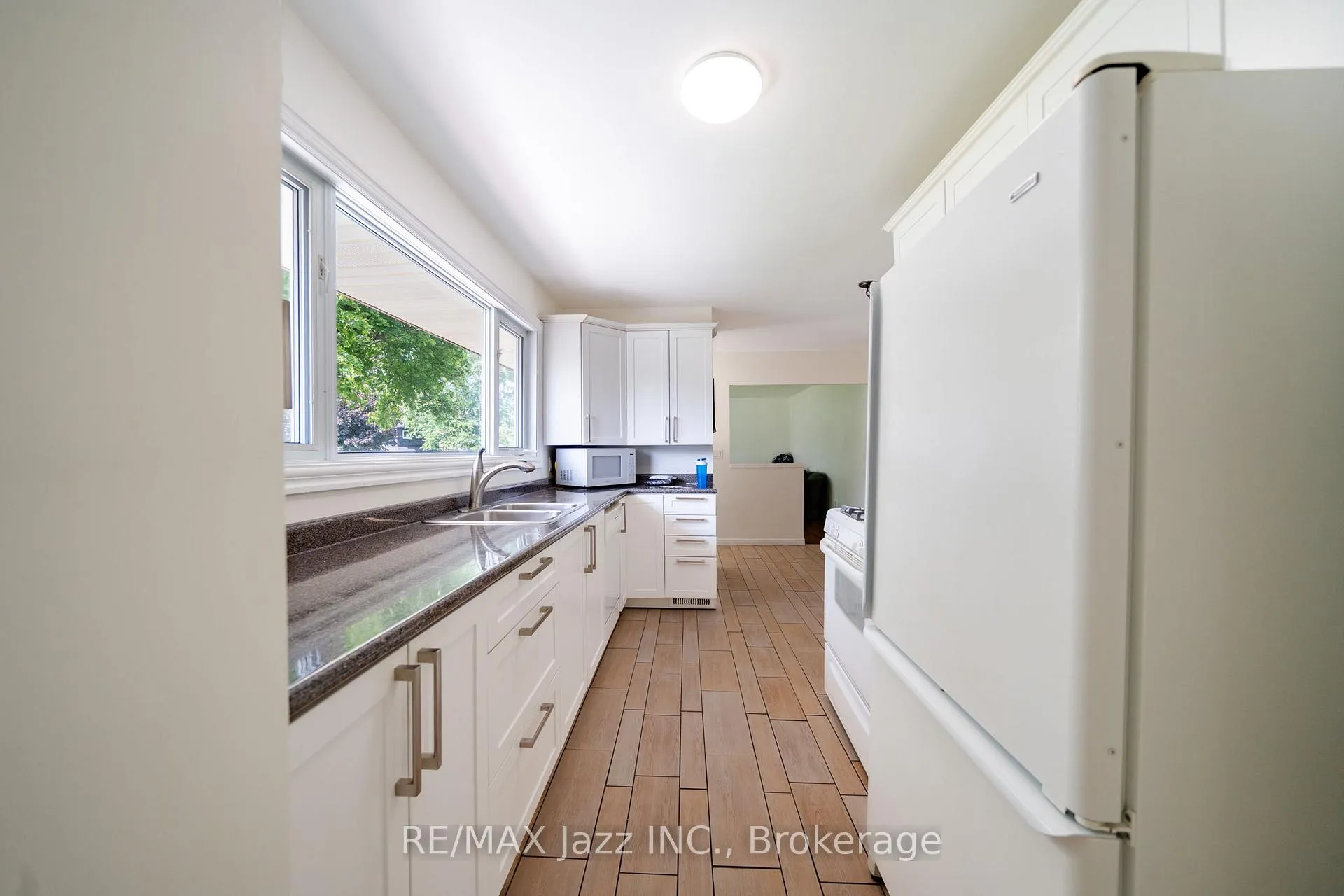 Photo 21 of 607 Gliddon Avenue, Oshawa, Donevan — HOMEH