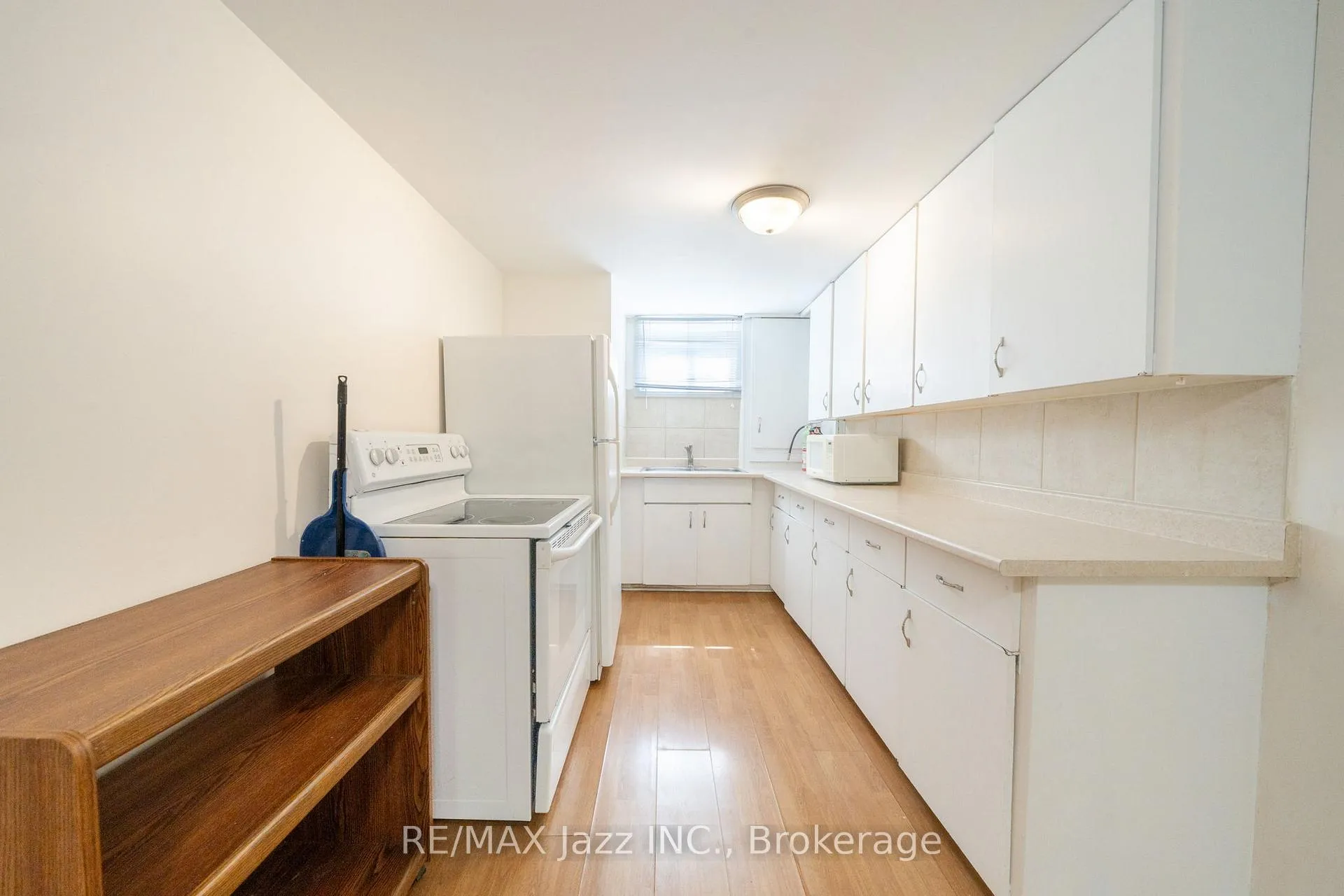 Photo 37 of 607 Gliddon Avenue, Oshawa, Donevan — HOMEH