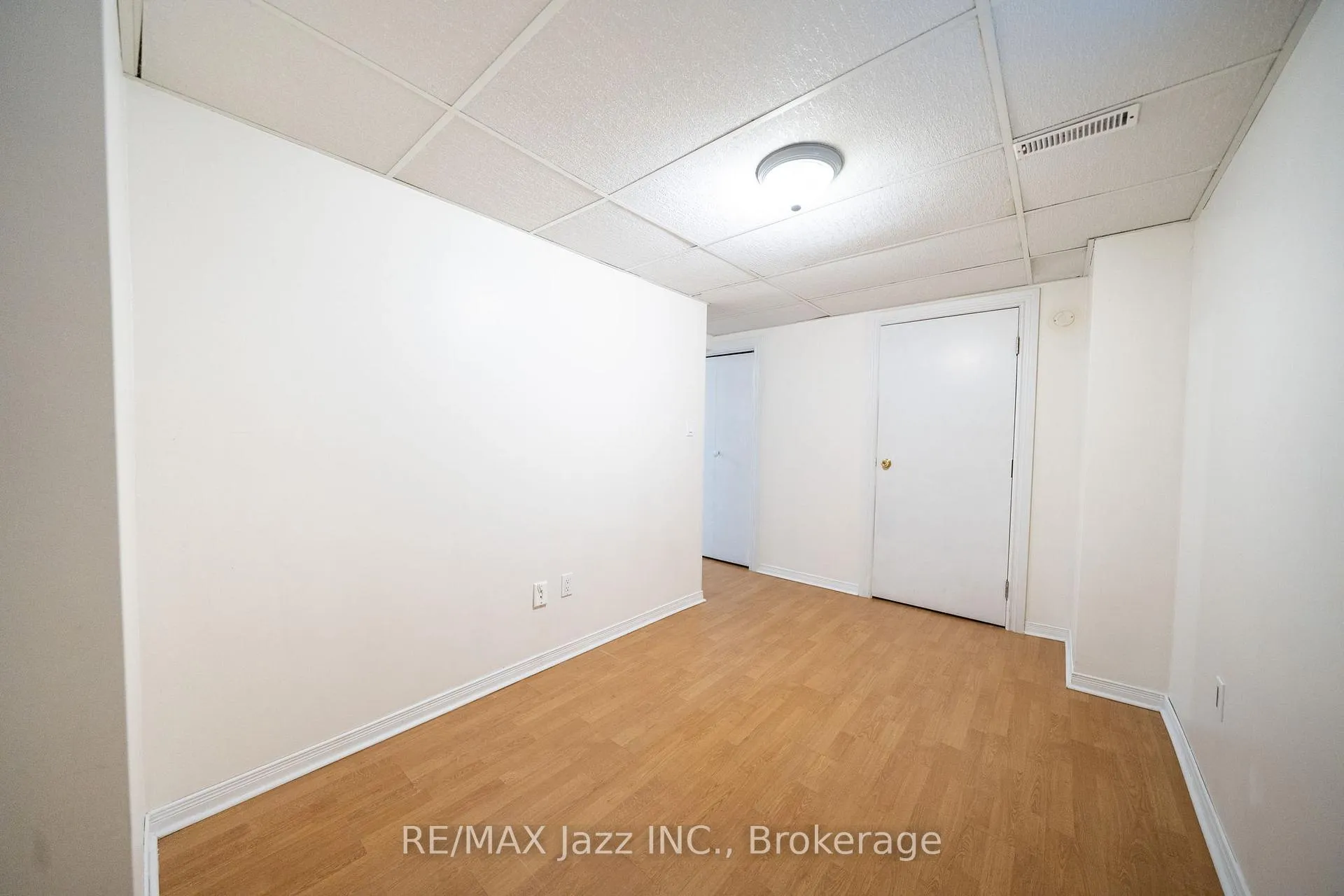 Photo 43 of 607 Gliddon Avenue, Oshawa, Donevan — HOMEH