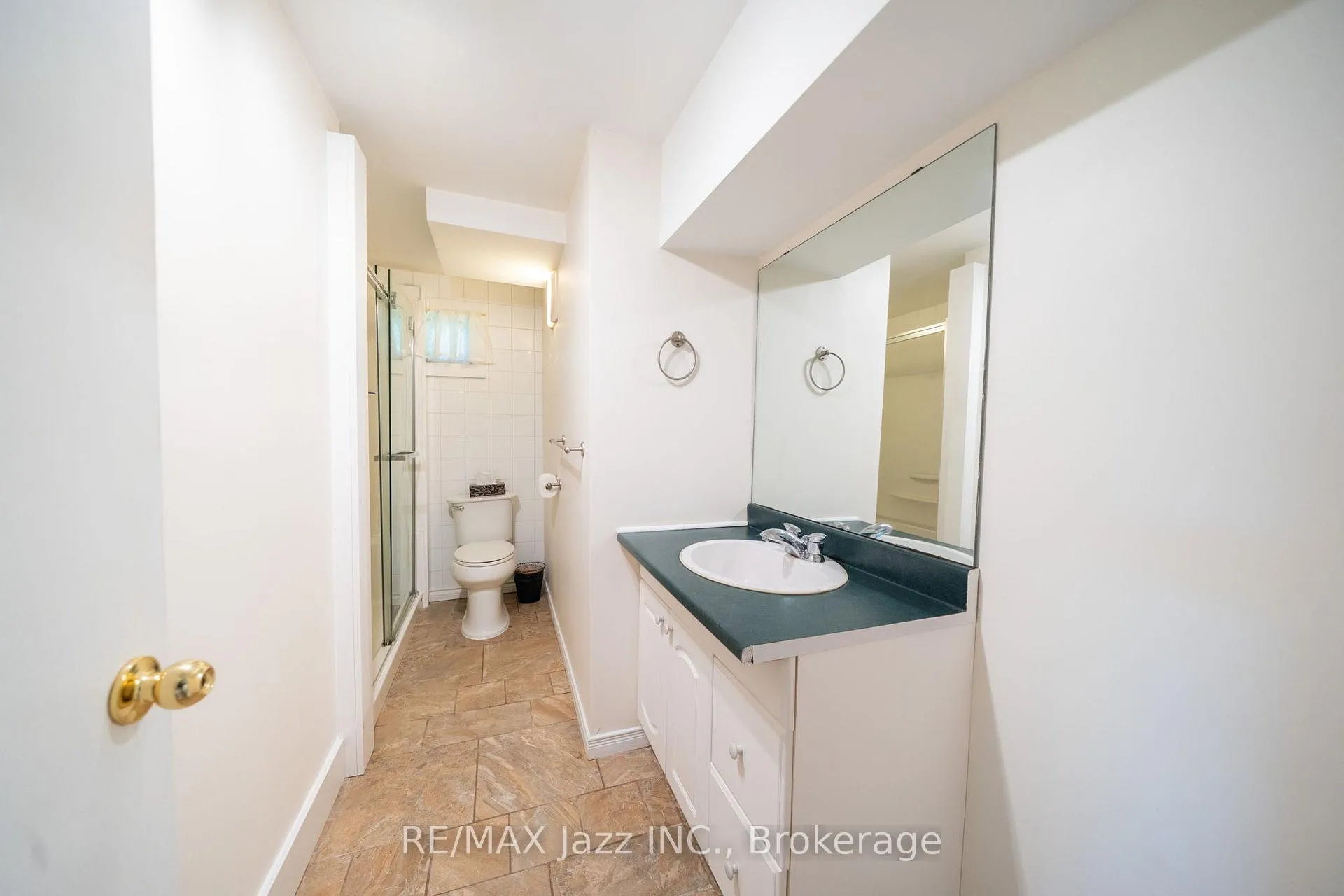 Photo 44 of 607 Gliddon Avenue, Oshawa, Donevan — HOMEH